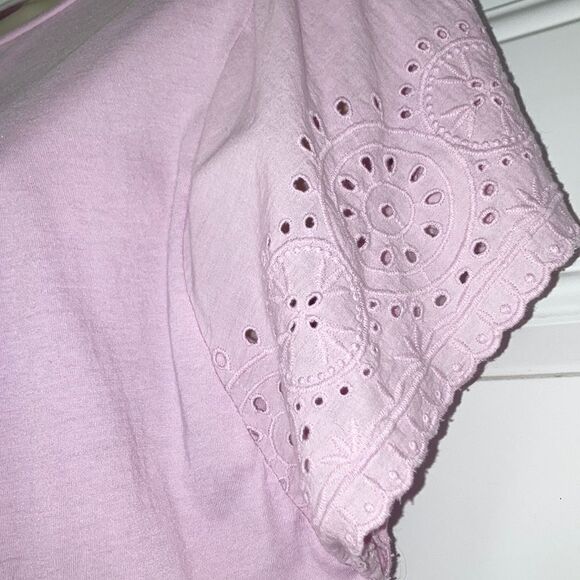GAP Eyelet Crochet Tshirt Pink Crew Neck Short Sleeve Womens Large - Picture 8 of 11
